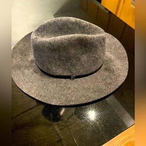 💥⌛️FINAL PRICE 🎬💸 3 for $20

Women’s Super Trash wool hat 👒 🐑